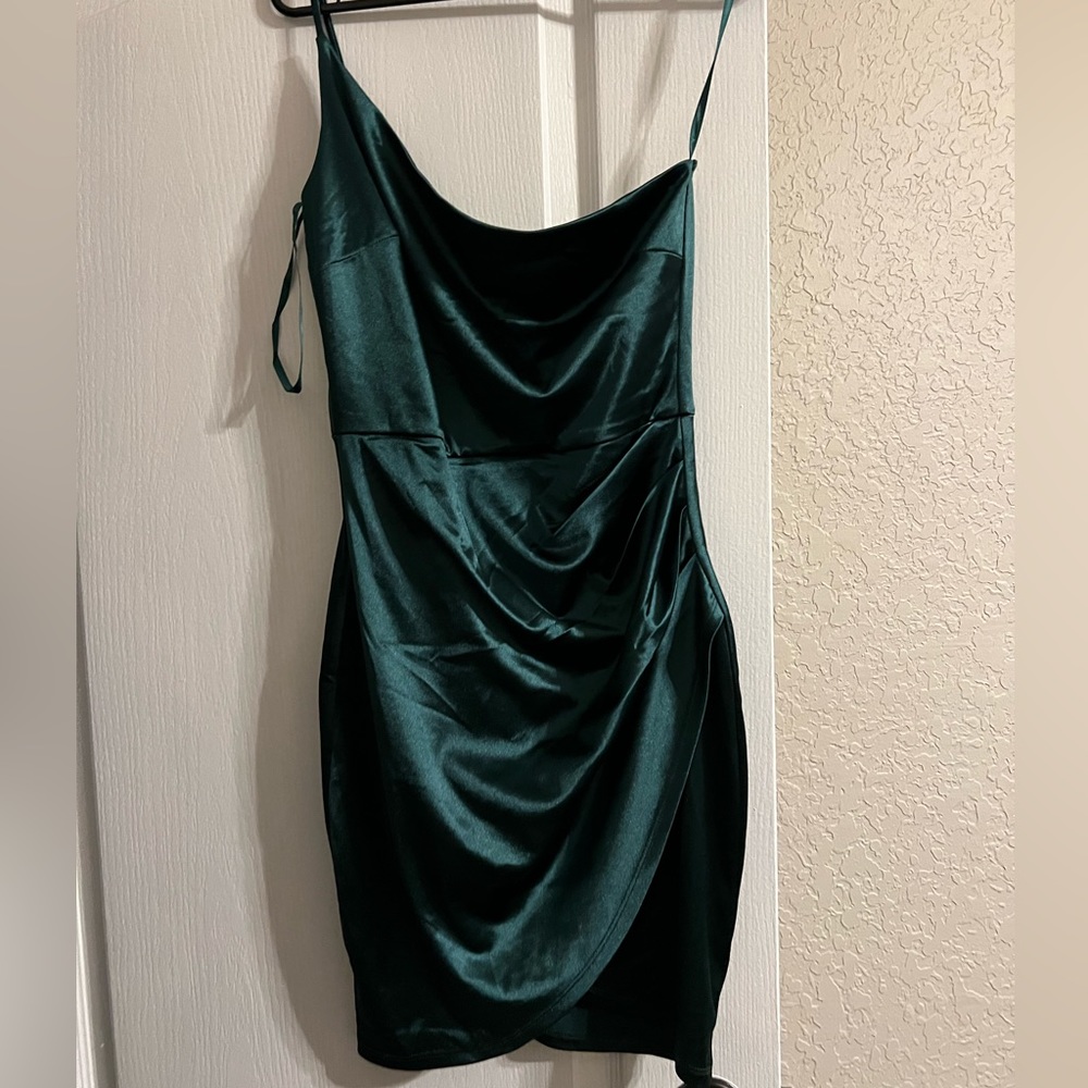 Junior dress - off the shoulder never worn